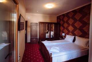 Отель Hotel Aries Выртоп Двухместный номер Делюкс с 1 кроватью и балконом-18